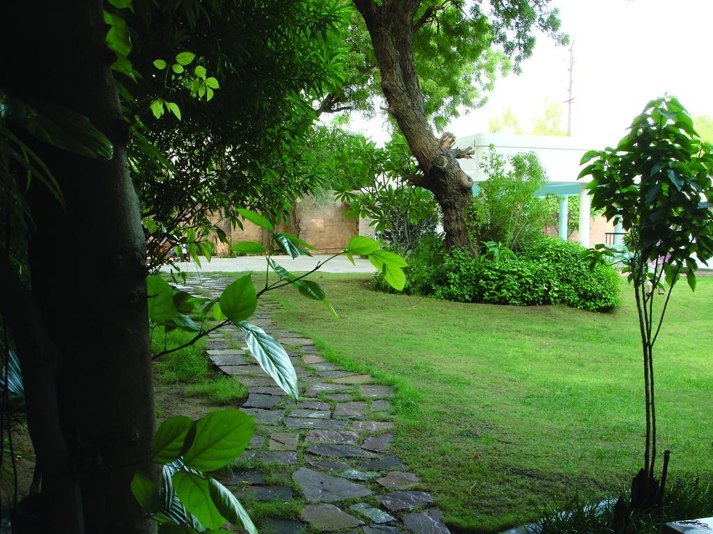 Hotel Inn Season Mahāmandir Buitenkant foto