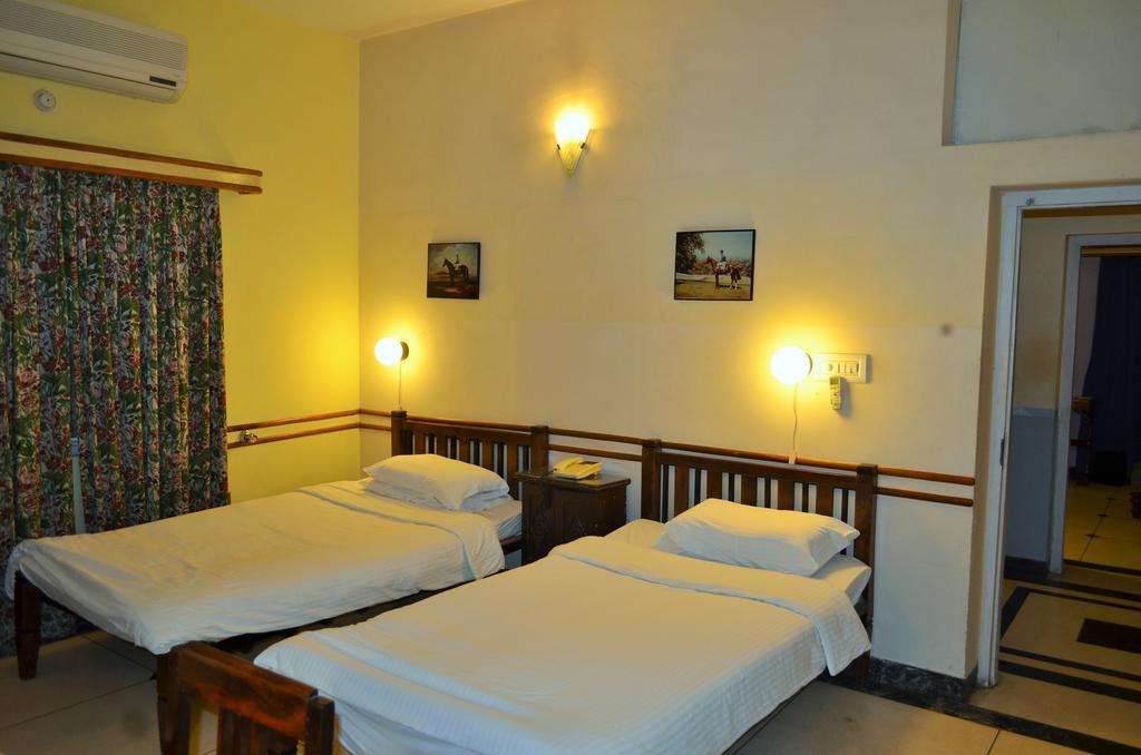 Hotel Inn Season Mahāmandir Kamer foto