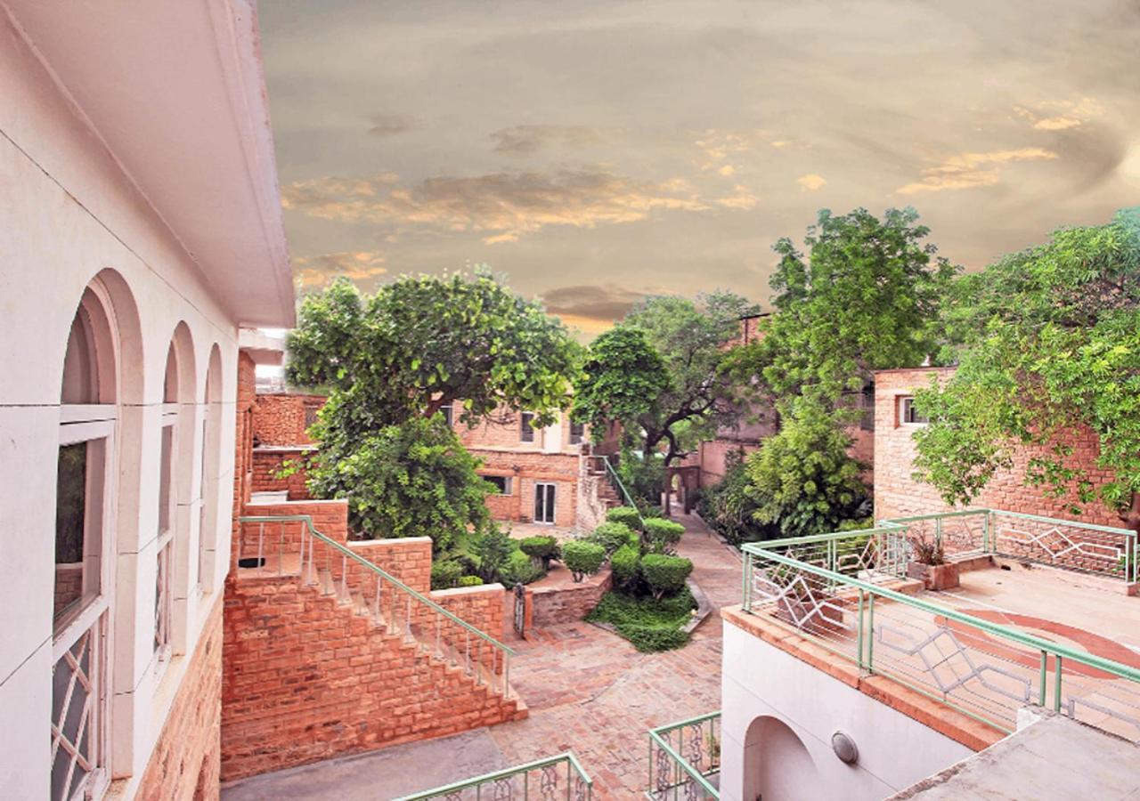 Hotel Inn Season Mahāmandir Buitenkant foto