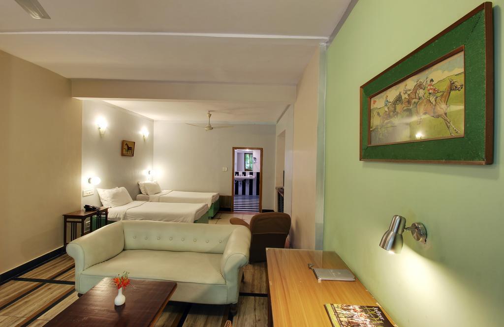 Hotel Inn Season Mahāmandir Buitenkant foto