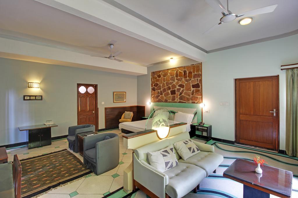 Hotel Inn Season Mahāmandir Buitenkant foto