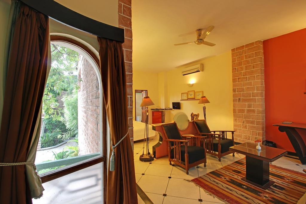 Hotel Inn Season Mahāmandir Buitenkant foto