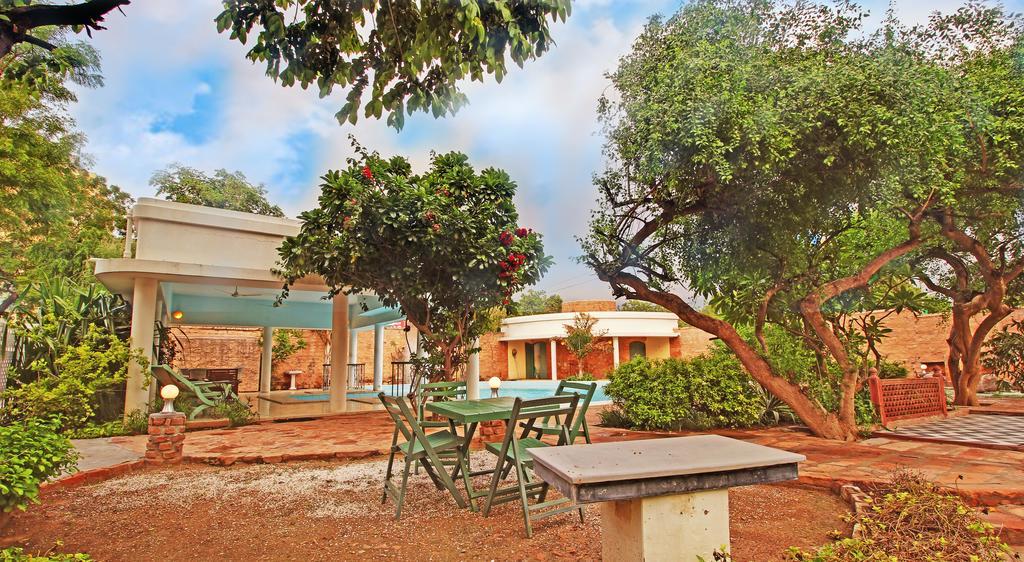 Hotel Inn Season Mahāmandir Buitenkant foto