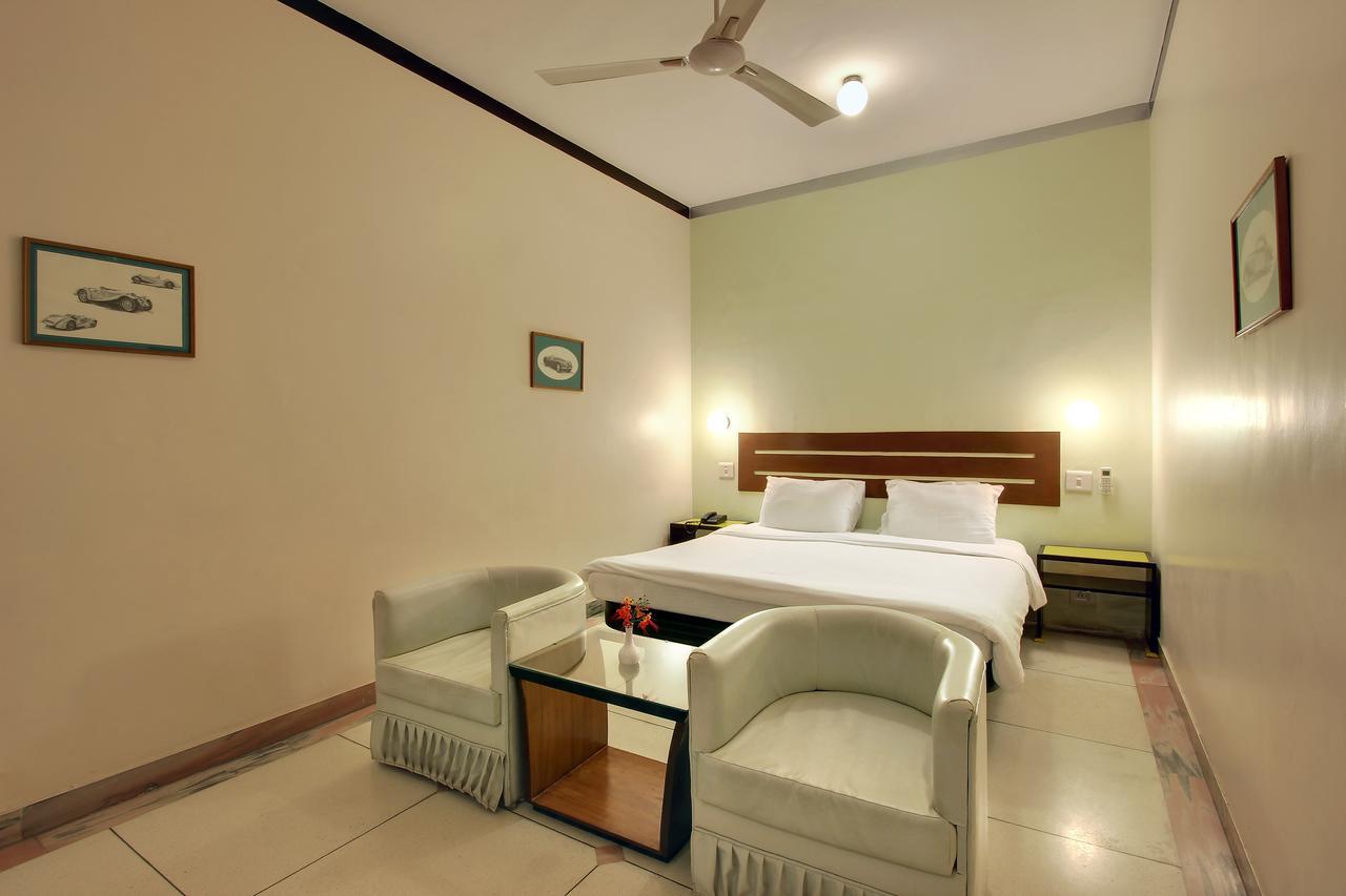 Hotel Inn Season Mahāmandir Buitenkant foto